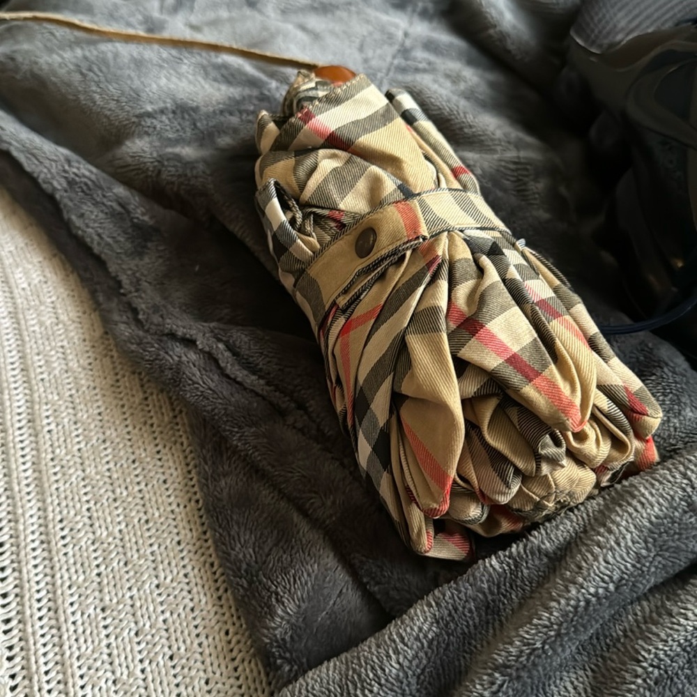 Burberry umbrella